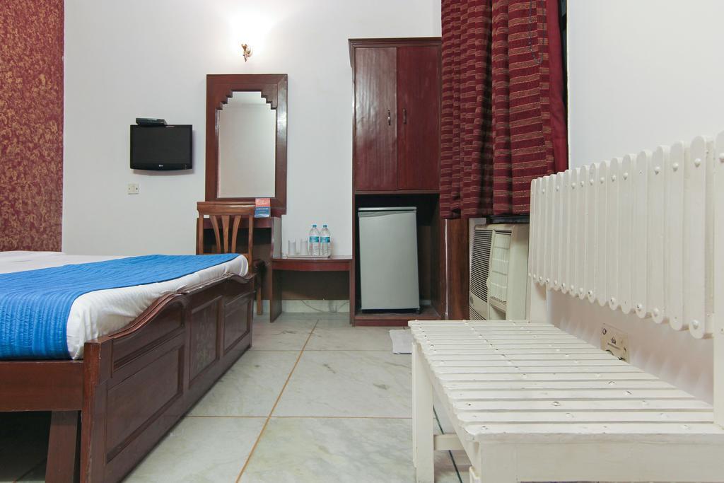 Hotel Rahul Palace Νέο Δελχί Εξωτερικό φωτογραφία